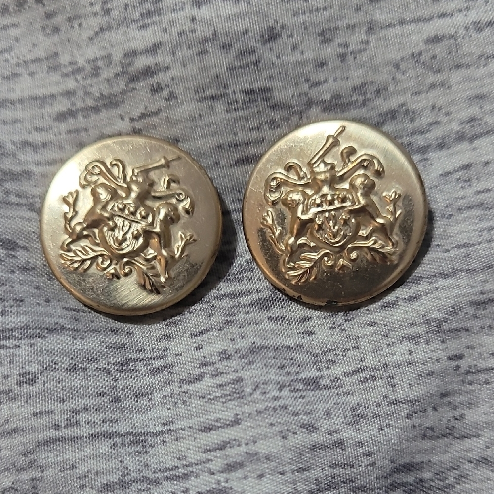 Vntg Set of 3 Coat of Arms Buttons